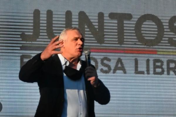 El insólito pedido del ex candidato de Juntos a Naidenoff y Buryalle: «No a la violencia»